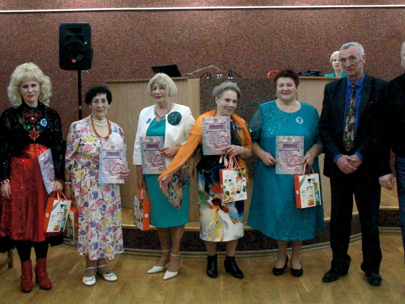 В Солигорске в честь 8 марта прошел конкурс «СУПЕР БАБУШКА-2020».