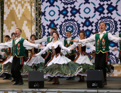 Заслуженный любительский коллектив Республики Беларусь ансамбль танца «Сузор’е»