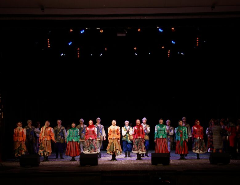 Ансамбль «Белые Росы» выступил на сцене Дворца культуры г. Солигорска