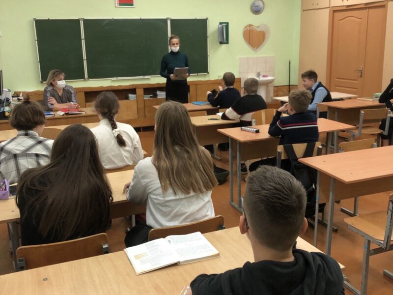 На базе Сярэдняй школы №5 г. Салiгорска адбылося пасяджэнне клуба «Планета талентаў»