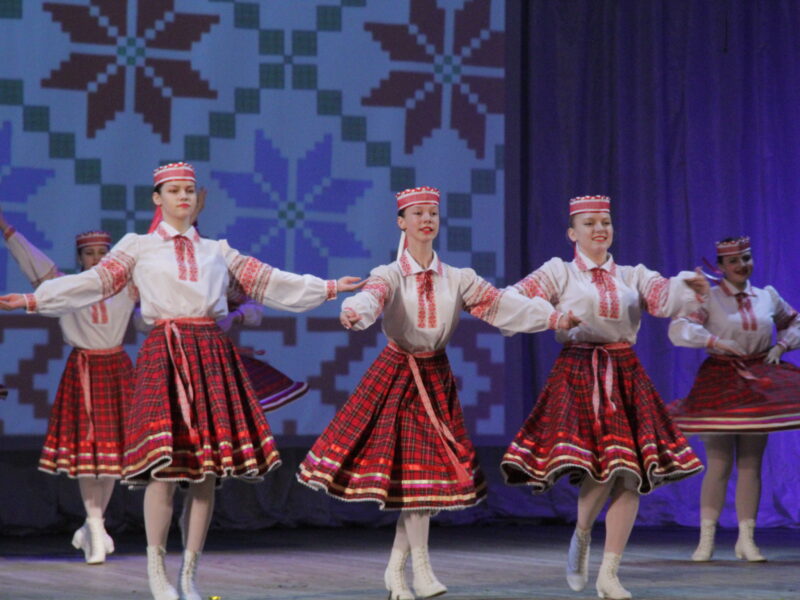 В ДК г. Солигорска состоялся отчетный концерт ДШИ Минской области