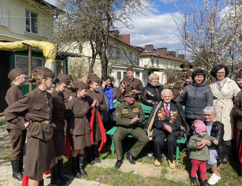 В Солигорске с 95-летием поздравили ветерана ВОВ