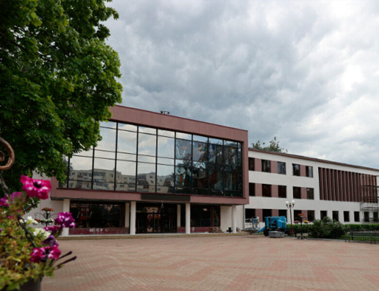 Дворец культуры Солигорска обновляют к областным «Дажынкам». 