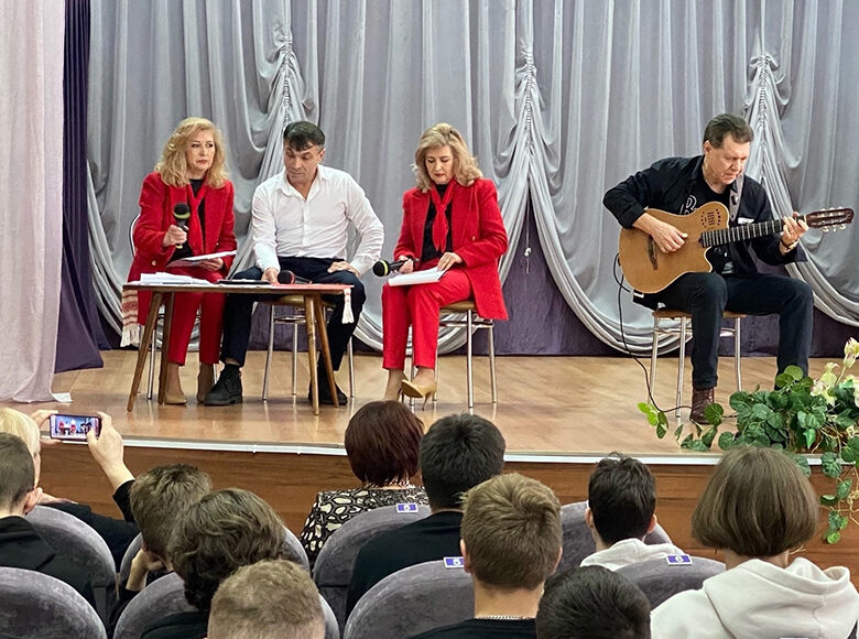 Музыкально-поэтическая встреча прошла в филиале БНТУ «Солигорский государственный горно-химический колледж»