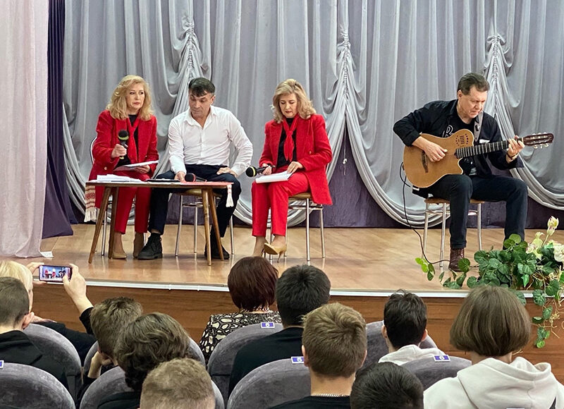 Музыкально-поэтическая встреча прошла в филиале БНТУ «Солигорский государственный горно-химический колледж»