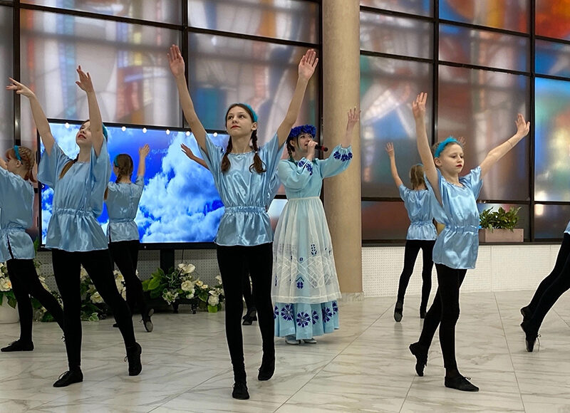 Во Дворце культуры г. Солигорска состоялась концертная программа «Пад белымі крыламі культуры»