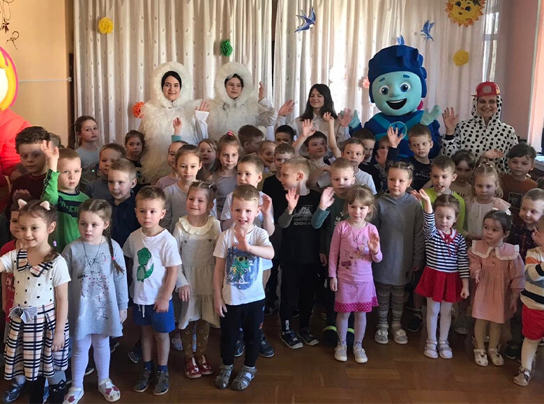 В ГУО «Детский сад № 12 г. Солигорска» прошел мини-спектакль «Фиксики и правила безопасности»