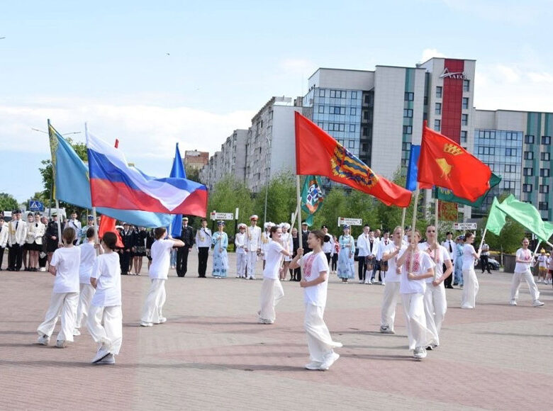 В Солигорске прошла церемония торжественного открытия 51-го Республиканского слета-конкурса ЮИД.