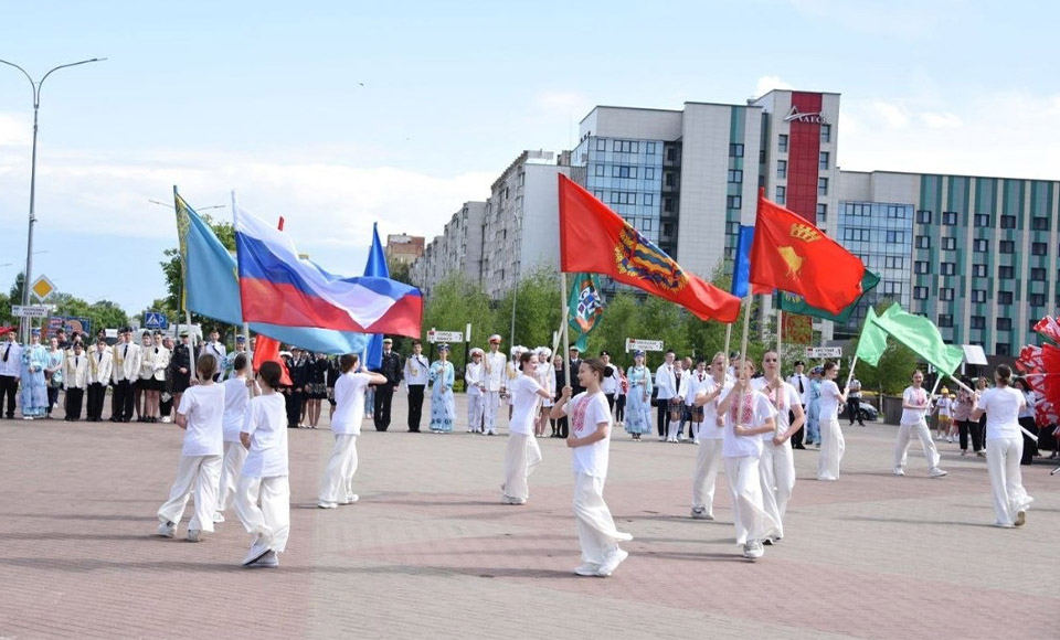 В Солигорске прошла церемония торжественного открытия 51-го Республиканского слета-конкурса ЮИД.