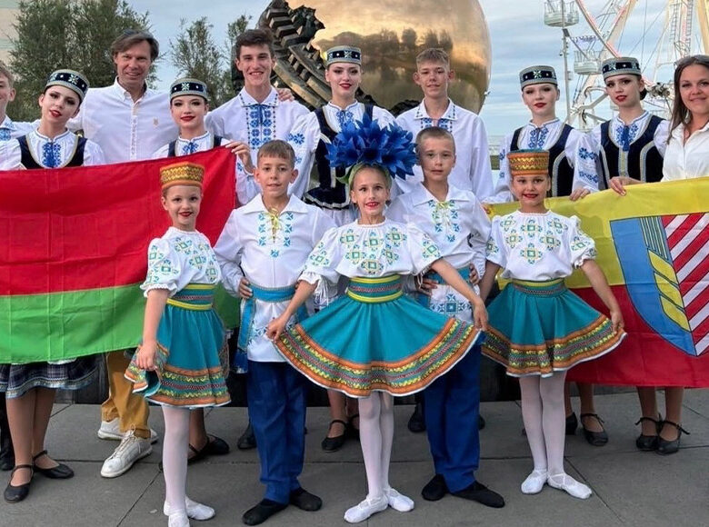 *ЗНАЙ НАШИХ!