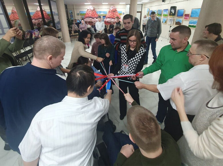 «Нам хорошо вместе». Концертно-игровая программа прошла в городском Дворце культуры