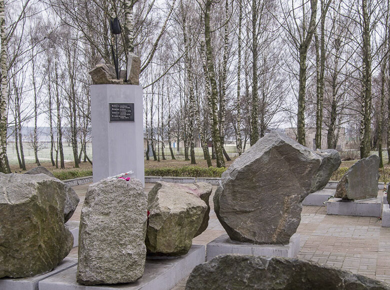 «СЛЕЗЫ НА КАМНЯХ ПАМЯТИ..» — районный митинг ко Дню памяти воинов-интернационалистов.