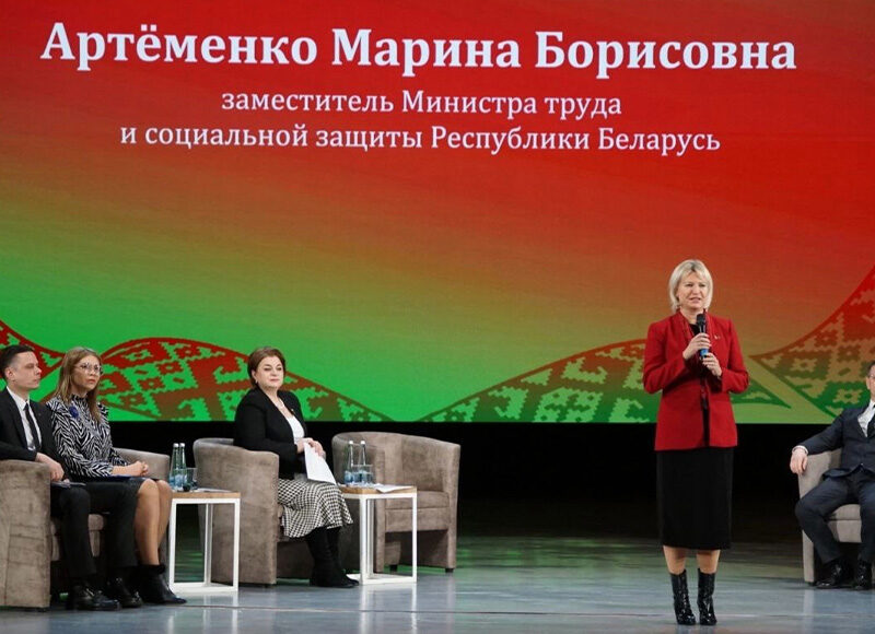 Диалоговая площадка «Открытый диалог: профилактика наркопотребления и вейпинга среди молодежи» состоялась во Дворце культуры г. Солигорска.