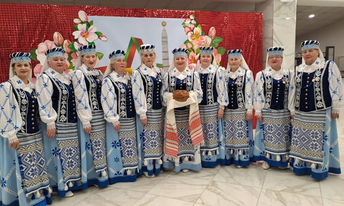 *ЗНАЙ НАШИХ!