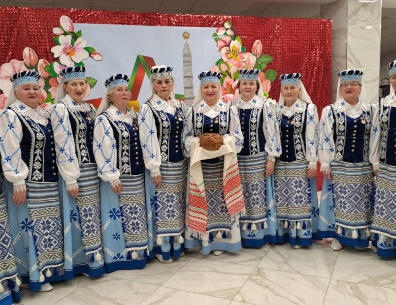 *ЗНАЙ НАШИХ!