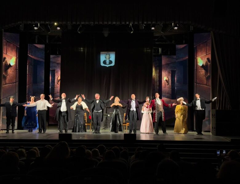 Народный театр «АЛЫЕ ПАРУСА».