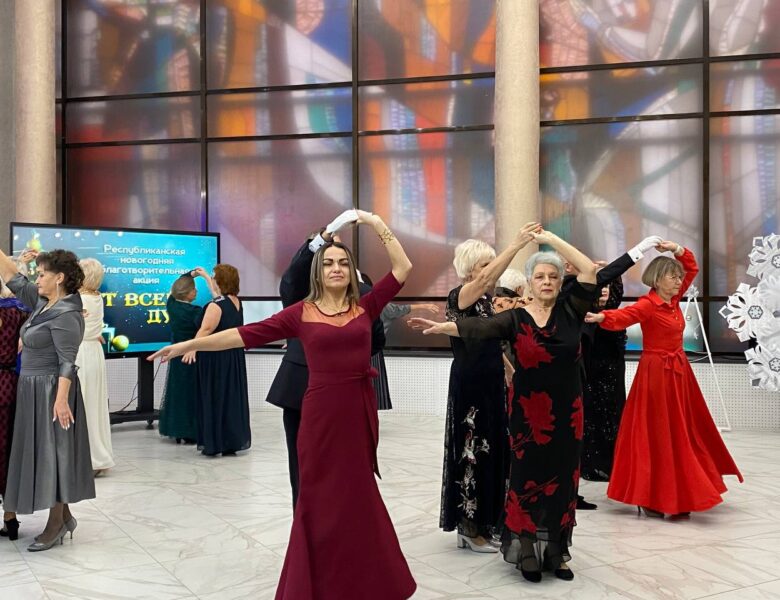 Cостоялось открытие республиканской новогодней благотворительной акции «От всей души»