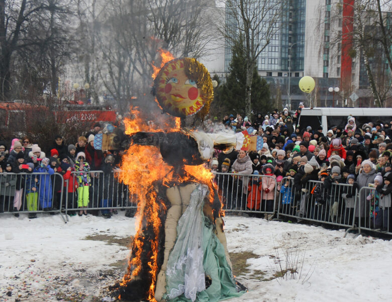 Как прошли народные гуляния на Масленицу в Солигорске. ФОТОРЕПОРТАЖ