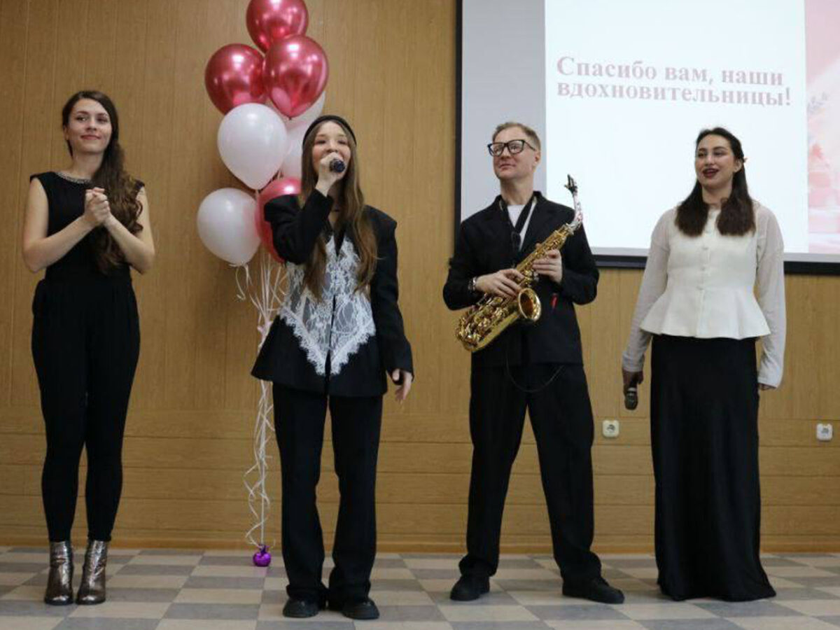 Энергия весны и красоты в Слуцких электрических сетях!