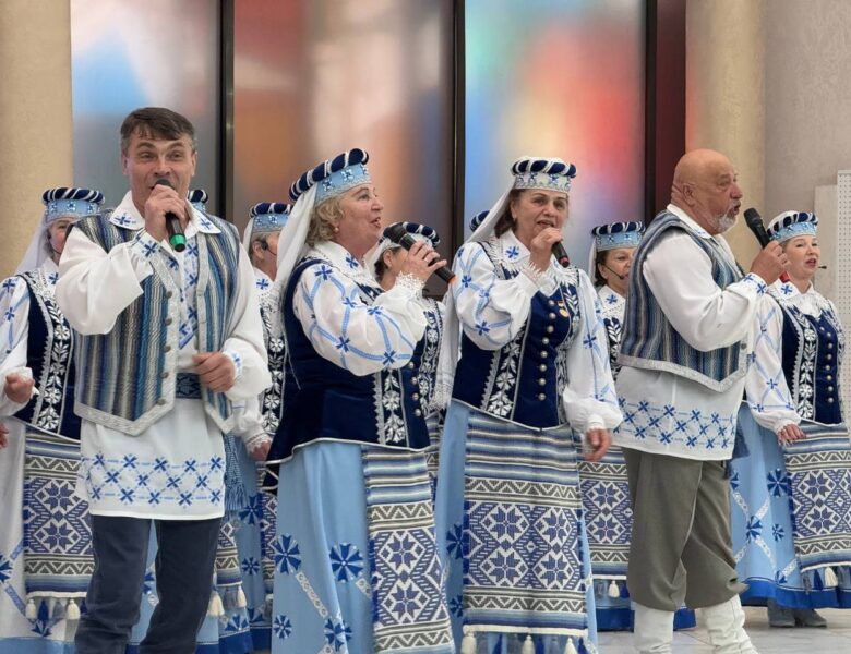 Праздничным концертом в Солигорске отметили День единения народов Беларуси и России