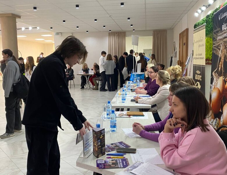 В Солигорске стартовала IV общереспубликанская ярмарка вакансий для молодежи!