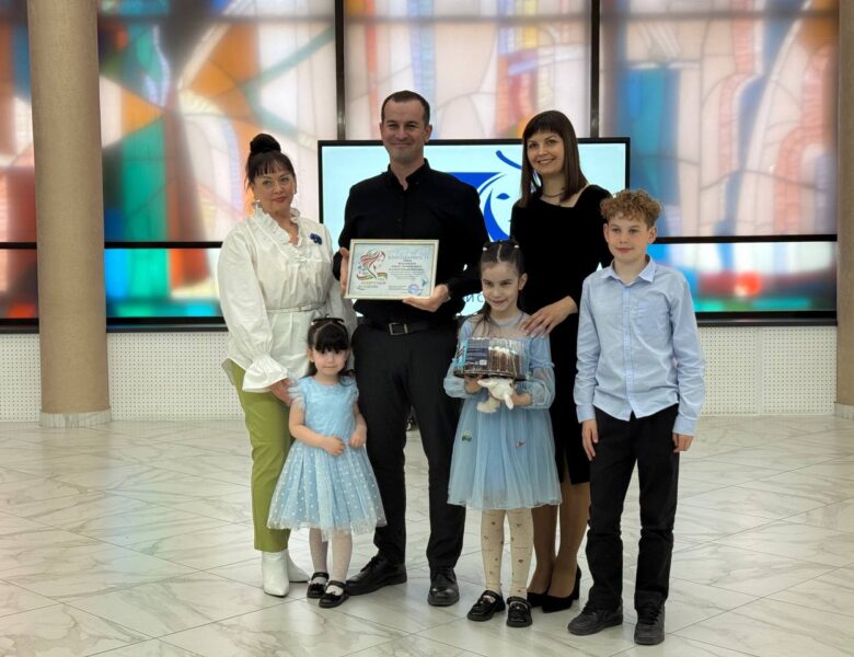 В Солигорске выбрали сильнейших: в Дворце культуры прошел отборочный тур конкурса «Семья года»