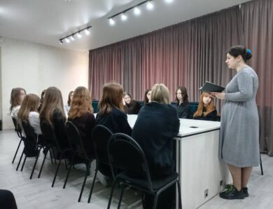 В рамках проекта «Зеркало твоей души» прошла встреча с педагогом-психологом, матушкой Ксенией Козловой