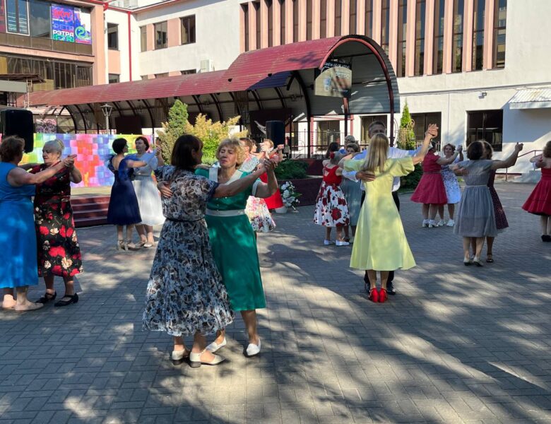 Зажигательные выходные в городе S!