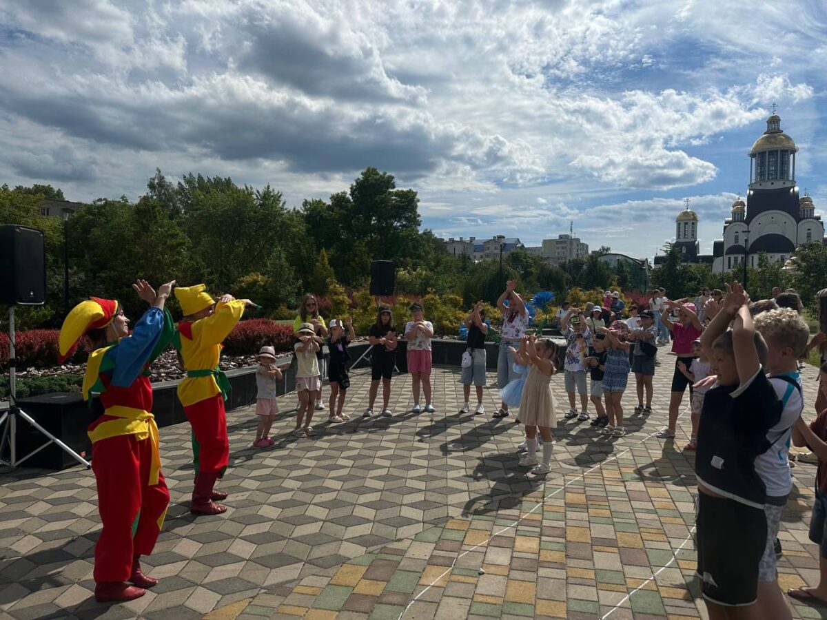 «Солигорщина культурная». Фоторепортаж из сквера Семьи, Любви и Верности