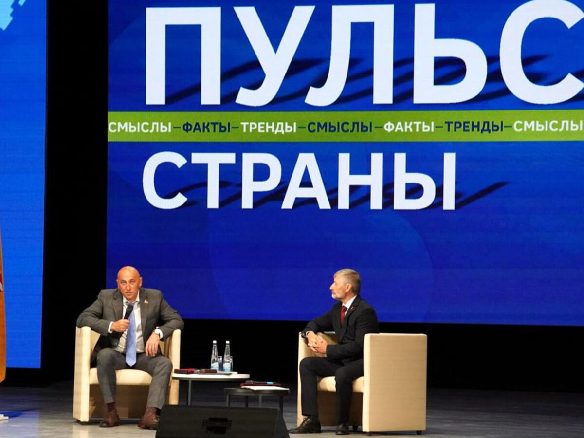 Министр культуры Марат Марков посетил Солигорск. Говорили о фактах, трендах, смыслах